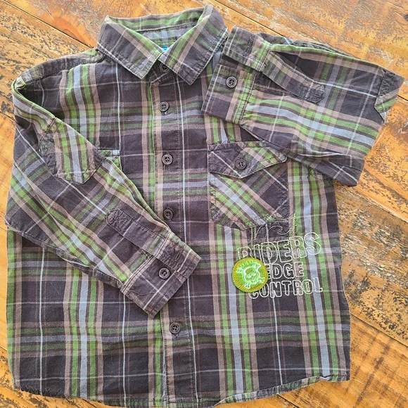 ⭐️STAR shirts for boys - Picture 4 of 15